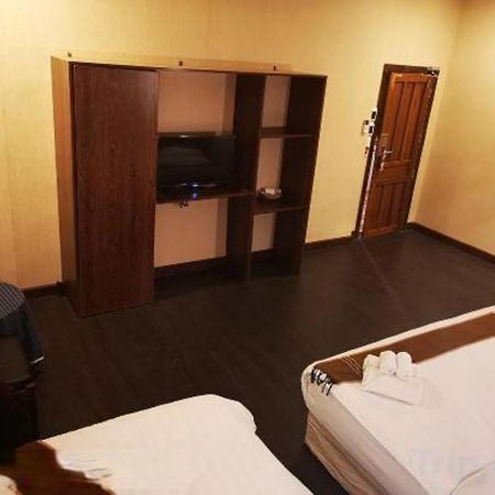 Phonethip Plaza Hotel Vientiane Buitenkant foto