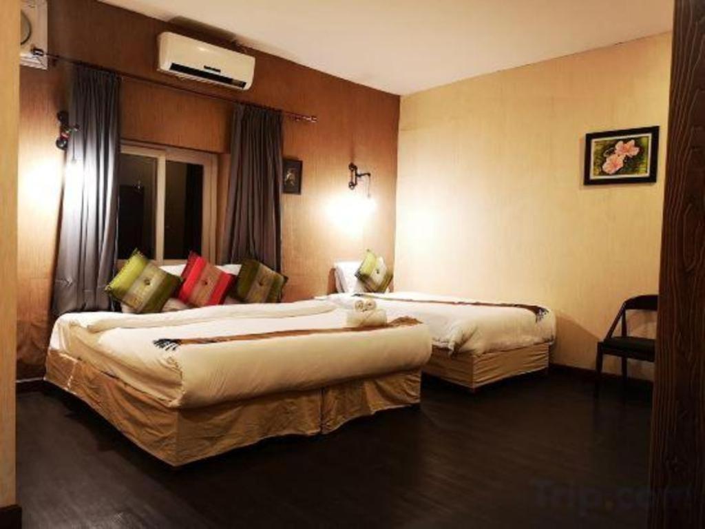 Phonethip Plaza Hotel Vientiane Buitenkant foto